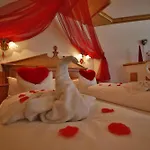 Romantik & Der Laterndl Hof Hotel
