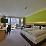 Hotel Romantik & Der Laterndl Hof 4*