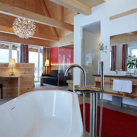 Hotel Romantik Resort & Spa Der Laterndl Hof 4*