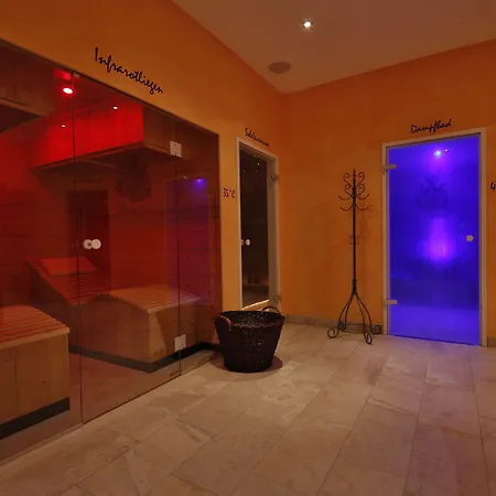 Hotel Romantik Resort & Spa Der Laterndl Hof 4*