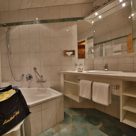 Romantik & Der Laterndl Hof ホテル