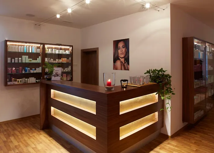 Hotel Romantik & Der Laterndl Hof 4*