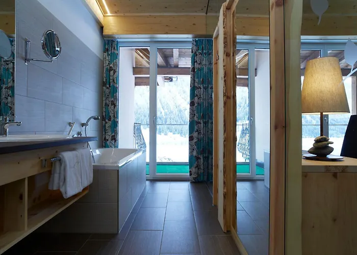 Romantik & Der Laterndl Hof 4*